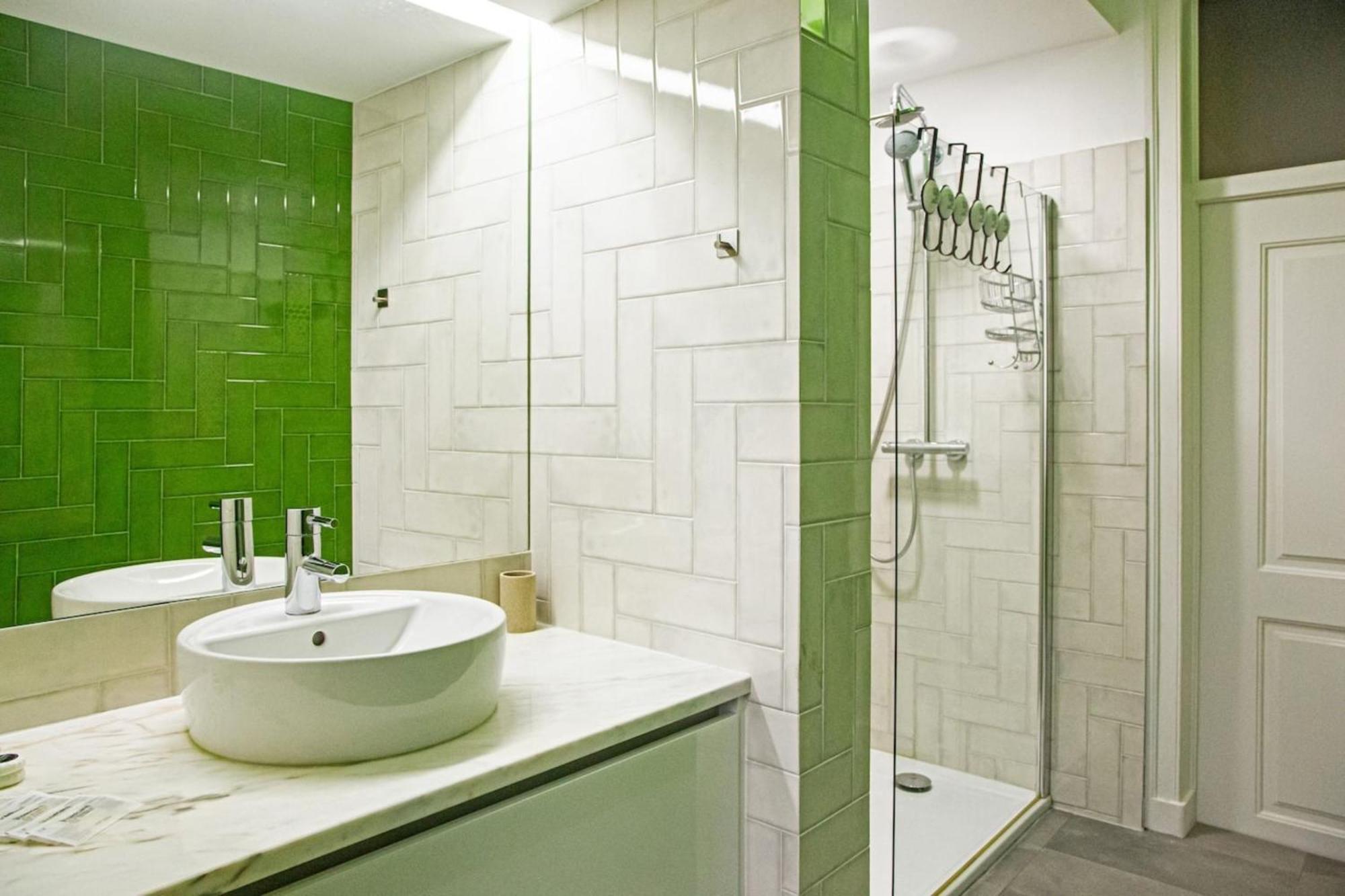 Colourful And Tasteful 2bedroom In Graca Apartamento